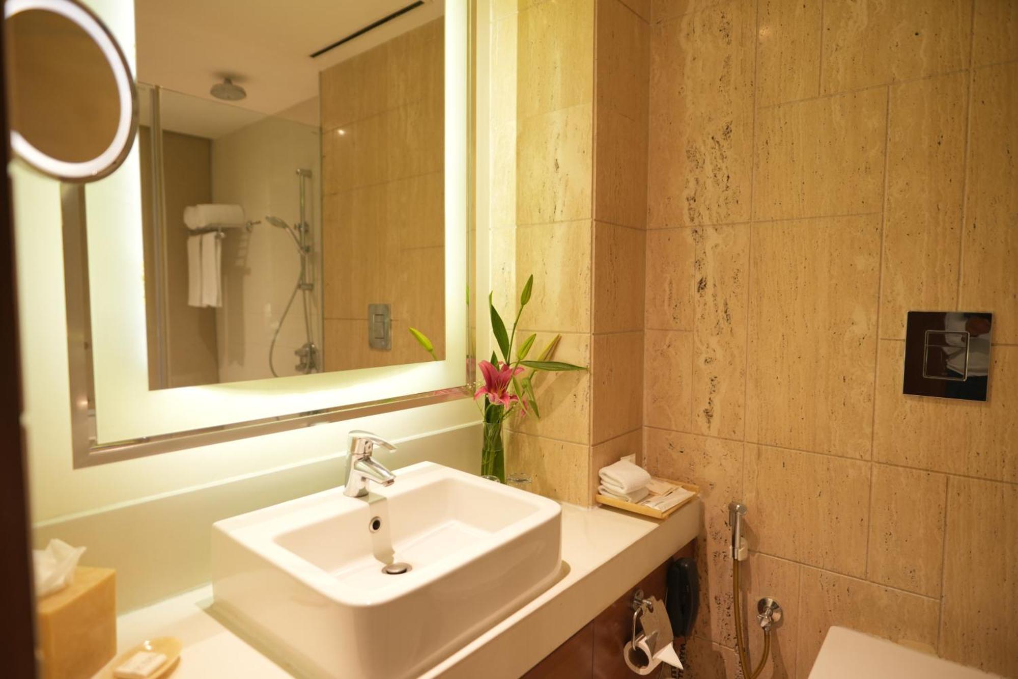 Doubletree By Hilton Gurgaon New Delhi Ncr Otel Dış mekan fotoğraf