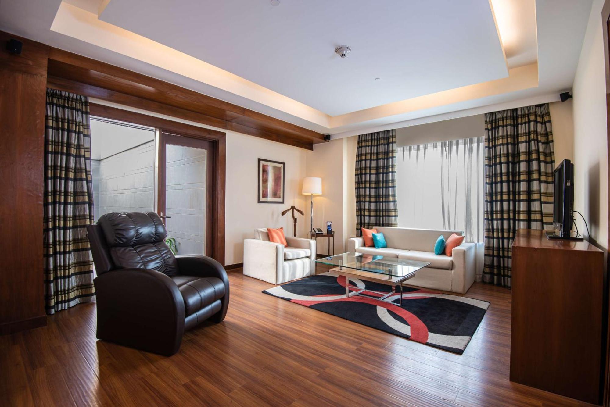 Doubletree By Hilton Gurgaon New Delhi Ncr Otel Dış mekan fotoğraf