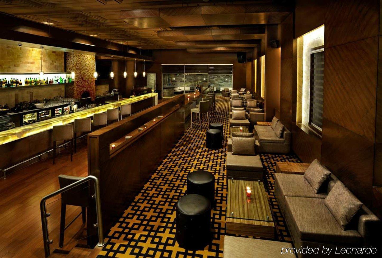 Doubletree By Hilton Gurgaon New Delhi Ncr Otel Restoran fotoğraf